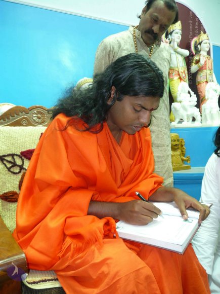 1-Himalaya-Yatra_Photo_1017_P1090137_CMP_WM