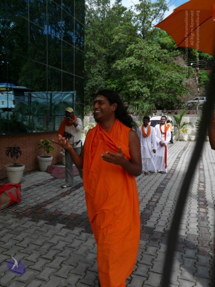 1-Himalaya-Yatra_Photo_1033_P1090231_CMP_WM