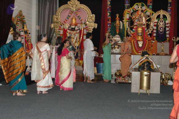 17July2008_GuruPurnima_106_CMP_WM