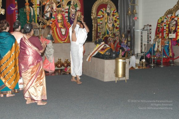 17July2008_GuruPurnima_107_CMP_WM