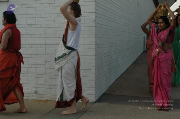 17July2008_GuruPurnima_125_CMP_WM