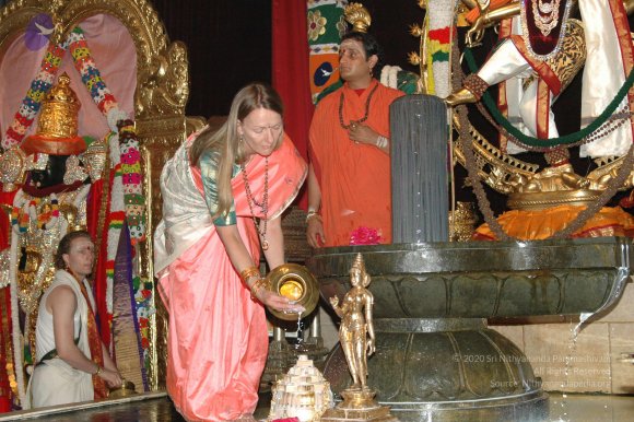 17July2008_GuruPurnima_198_CMP_WM
