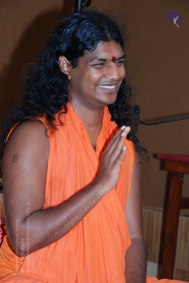 Close-up-of-Swamiji_Photo_1003_DSC_0377_CMP_WM