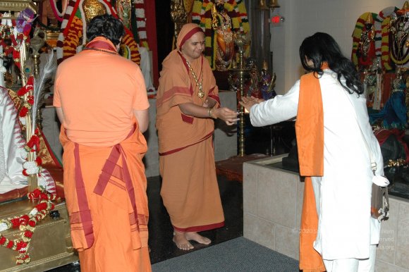 08may2008_devi_015_CMP_WM