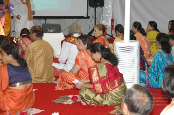 11May08_darshan_060_CMP_WM