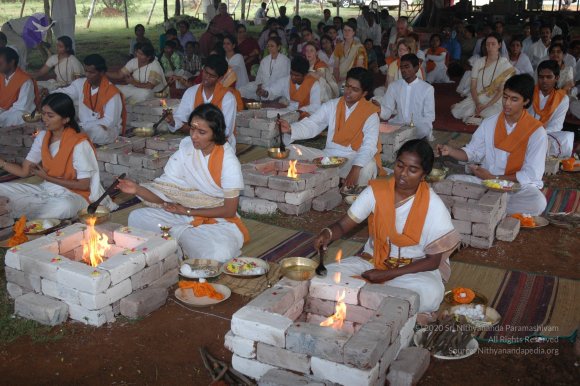 20081111_Photo_1070_DSC_2683_CMP_WM