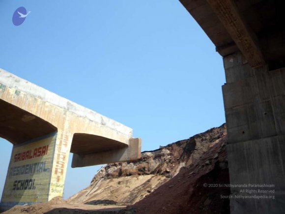 bangalore highway broken_CMP_WM