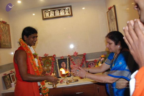 devotee house visit_CMP_WM