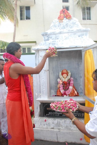 04-FLAG-HOISTING-NAMAKKAL-ASHRAM_Photo_1011_DSC_0052_CMP_WM