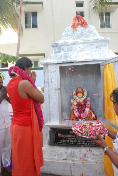 04-FLAG-HOISTING-NAMAKKAL-ASHRAM_Photo_1013_DSC_0054_CMP_WM