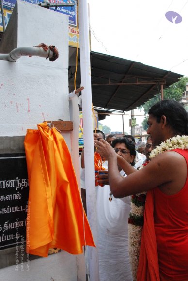 Flag-Hoisting_Photo_1000_DSC_0187_CMP_WM