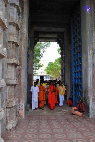 Temple-Visit_Photo_1003_DSC_0147_CMP_WM