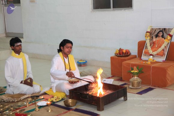 LBE_17Nov09_IN_BL (33)_CMP_WM