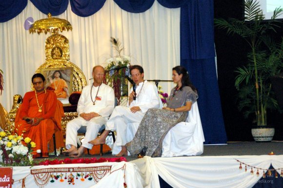 20091105_05Nov2009_Los_Angeles_Youth_Conference_1701