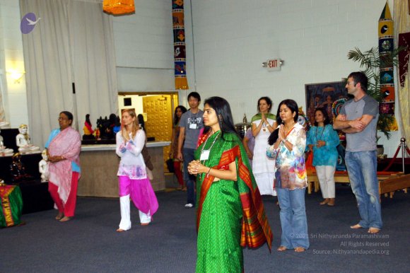 20091001_01October_Swamiji_Arrival_LA_0901