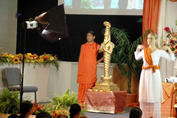 2009-Yogam-LA_DSC_049601