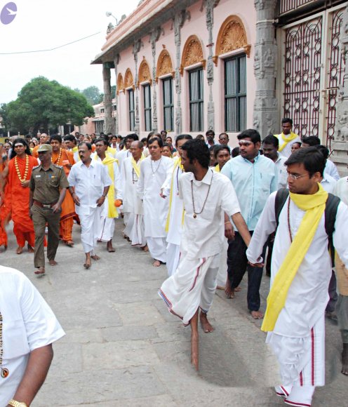 DSC_5788_CMP_WM_batch