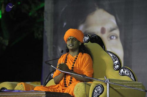 4-BHAGAVAD-GITA-SATSANG_Photo_1000_10_CMP_WM