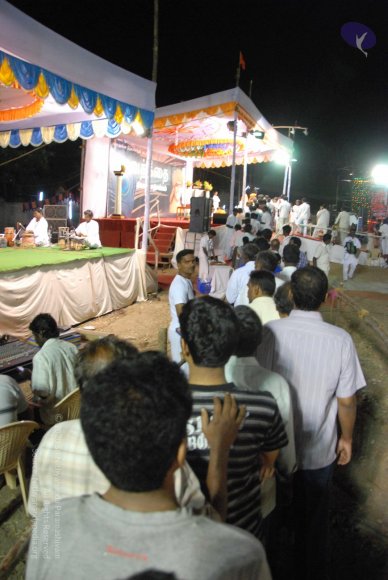 Bhagavad-Gita-Satsang_Photo_1020_DSC_2261_CMP_WM