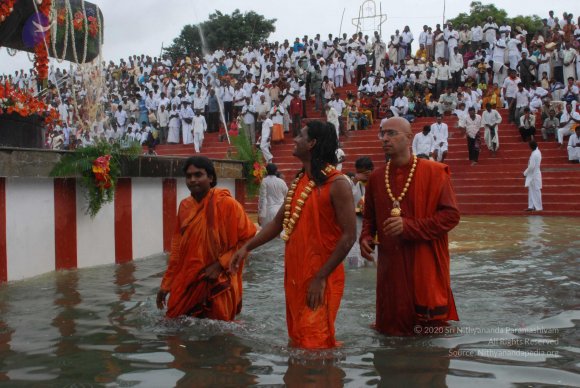 20100725_Photo_1022_DSC_1189_CMP_WM