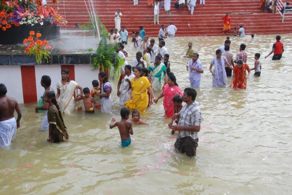 20100725_Photo_1049_DSC_1220_CMP_WM