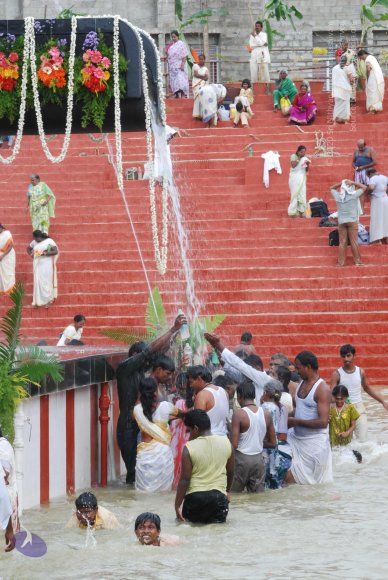 20100725_Photo_1077_DSC_1251_CMP_WM