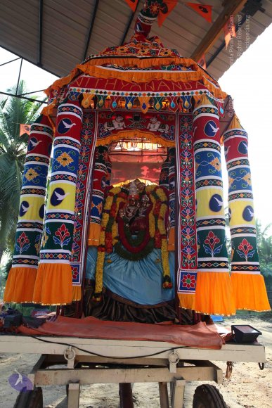 Pada-Puja_Photo_1003_IMG_7843_CMP_WM