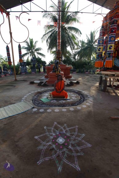 Pada-Puja_Photo_1007_IMG_7866_CMP_WM