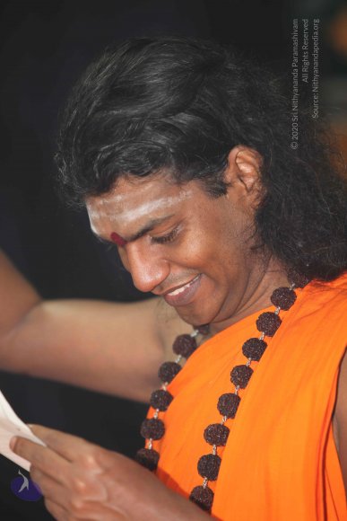 Pada-Puja_Photo_1030_IMG_8042_CMP_WM