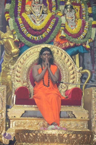 Pada-Puja_Photo_1033_IMG_8049_CMP_WM