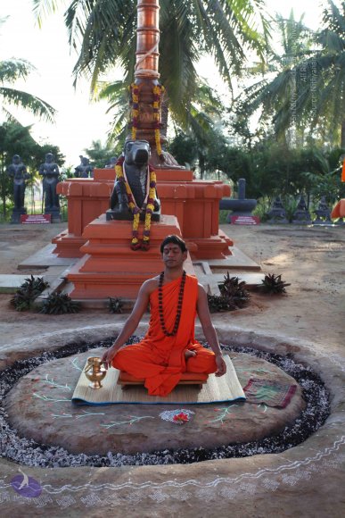 1-MORNING-SATSANG_Photo_1005_IMG_8836_CMP_WM