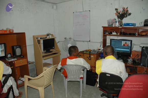 02-E-Kalpataru_Photo_1000_DSC_9600_CMP_WM