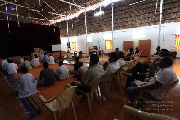 05-Acharya-Session_Photo_1003_IMG_8331_CMP_WM