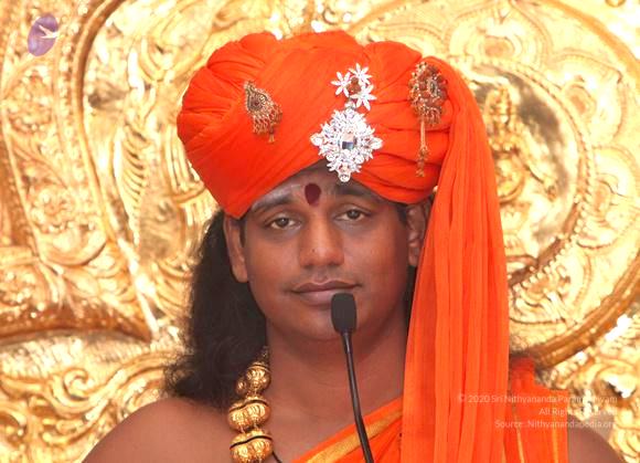 2011-08aug-19-nithyananda-photo-02c-swamiji-kailash-satsang_CMP_WM