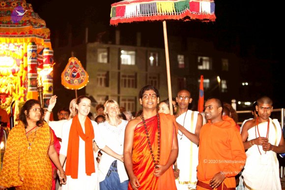 Procession_Photo_1016_IMG_7590_CMP_WM