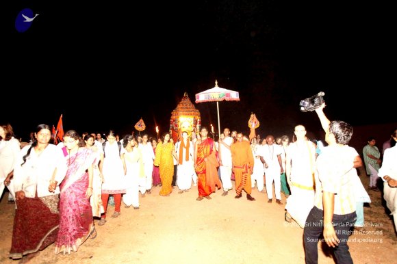 Procession_Photo_1025_IMG_7610_CMP_WM