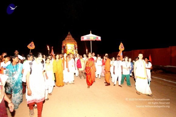 Procession_Photo_1029_IMG_7616_CMP_WM