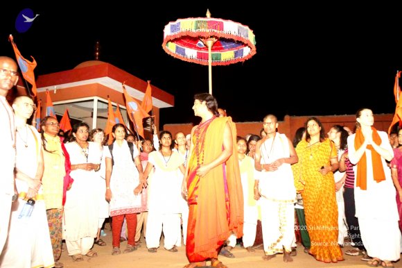 Procession_Photo_1035_IMG_7626_CMP_WM