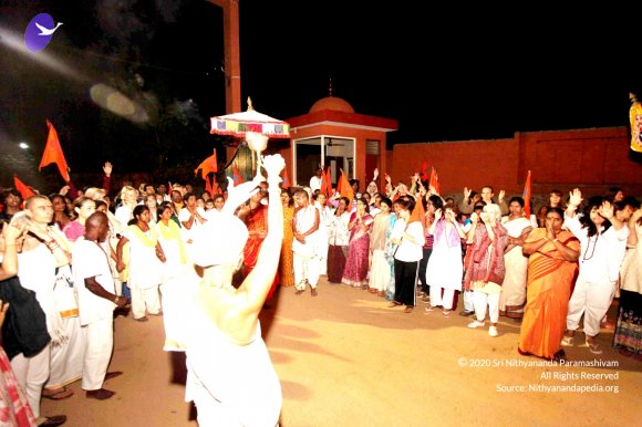 Procession_Photo_1042_IMG_7637_CMP_WM