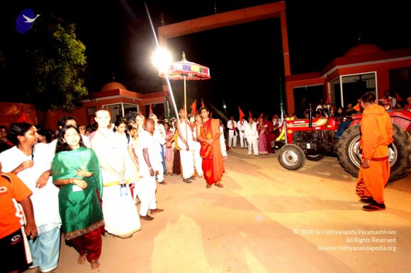 Procession_Photo_1046_IMG_7641_CMP_WM