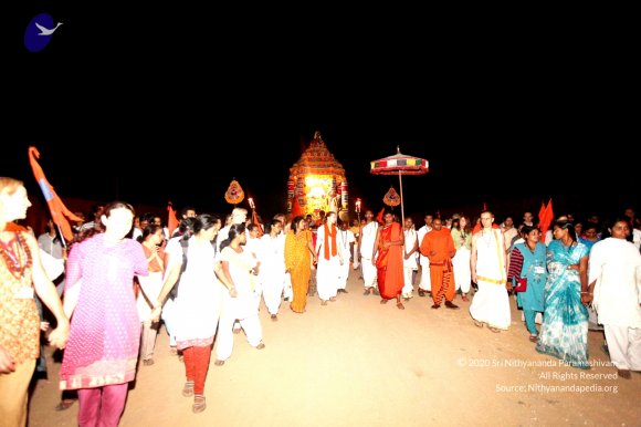 Procession_Photo_1051_IMG_7647_CMP_WM