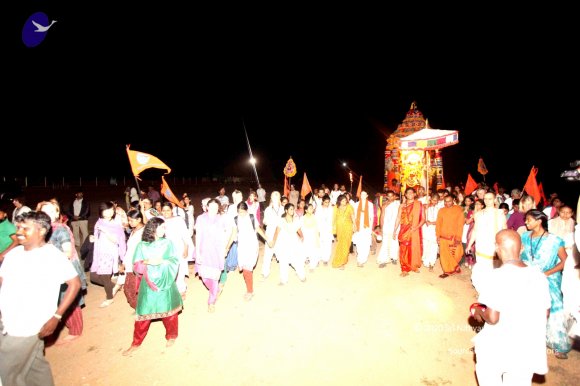 Procession_Photo_1056_IMG_7657_CMP_WM