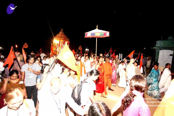 Procession_Photo_1057_IMG_7661_CMP_WM