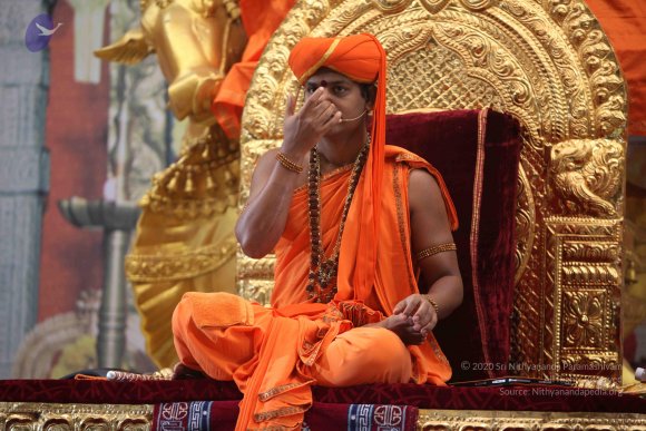 5-NithyaKriya-PulmonaryCure_Photo_1000_IMG_0585_CMP_WM