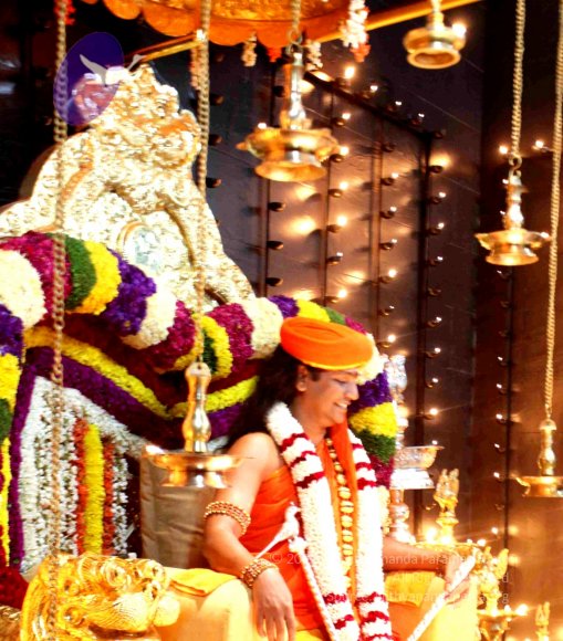 2-Pratyaksha-Pada-Puja_Photo_1004_IMG_1450_CMP_WM