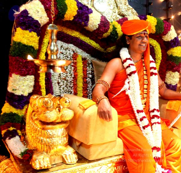 2-Pratyaksha-Pada-Puja_Photo_1009_IMG_1460_CMP_WM