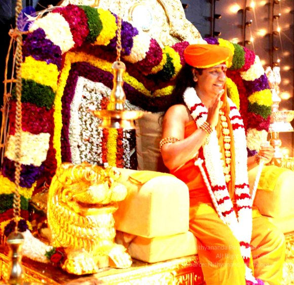 2-Pratyaksha-Pada-Puja_Photo_1016_IMG_1512_CMP_WM