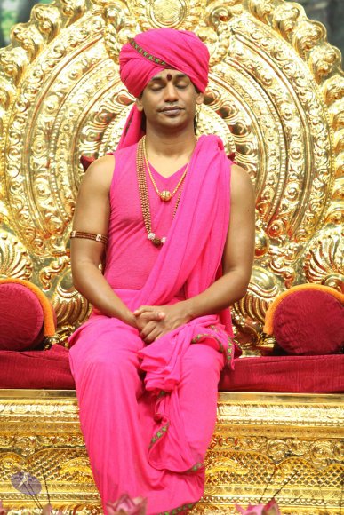 2-Pada-Puja_Photo_1003_IMG_8203_CMP_WM