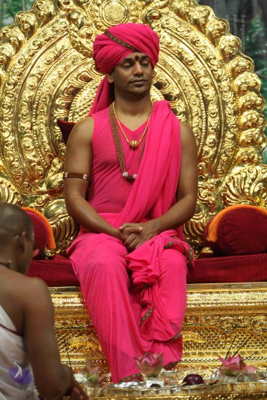 2-Pada-Puja_Photo_1009_IMG_8213_CMP_WM