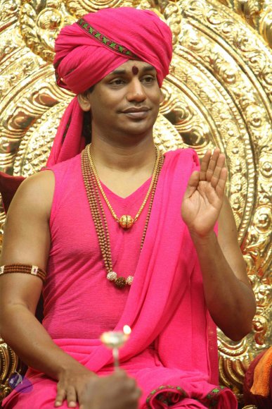 2-Pada-Puja_Photo_1045_IMG_8286_CMP_WM